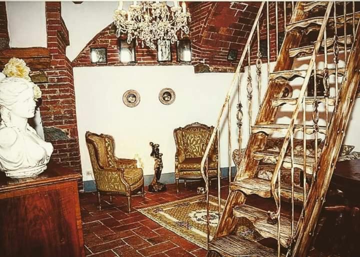 Guazzino B&B Castello La Pia Dama Residence المظهر الخارجي الصورة